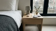 Wat gebeurt er als je een teen knoflook op je nachtkastje legt? Dit betekent het volgens Feng Shui